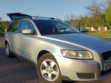 Авто Volvo V50 2008 № 8071619