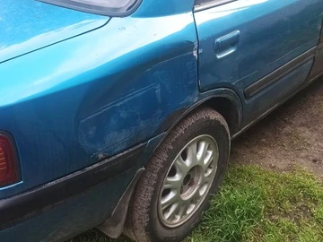 Авто Mazda 323 1994 № 8071738