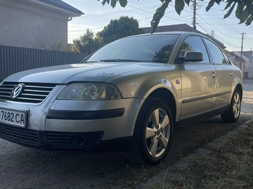 Авто Volkswagen Passat Sedan 2001 № 8071750