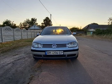 Авто Volkswagen Golf 2001 № 8071774