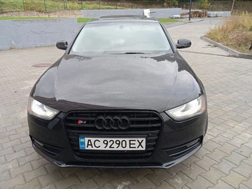 Авто Audi Quattro 2012 № 8071843
