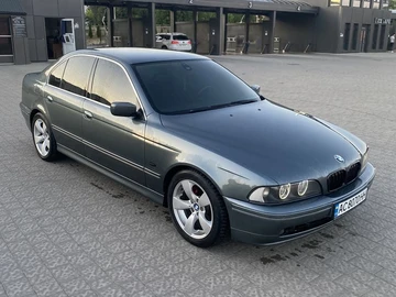 Авто BMW 5 Серия 2002 № 8071939