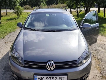 Авто Volkswagen Golf 2010 № 8071959