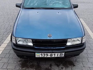 Авто Opel Vectra 1990 № 8072021