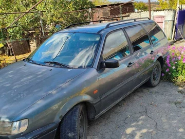 Авто Volkswagen Passat Cc 1995 № 8072175