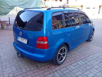 Авто Volkswagen Touran 2003 № 8072183