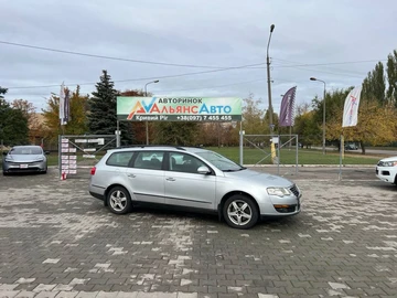 Авто Volkswagen Passat Variant 2008 № 8072197