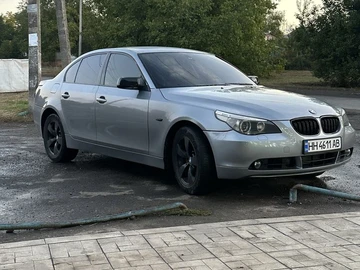 Авто BMW 5 Серия 2004 № 8072204