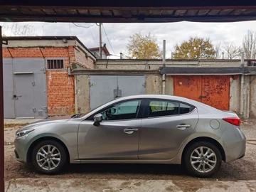 Авто Mazda 3 2016 № 8072226