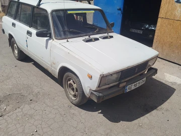 Авто ВАЗ 2104 1988 № 8072371