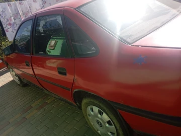 Авто Opel Vectra 1991 № 8072374