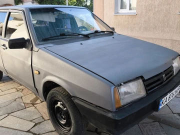 Авто ВАЗ 2109 2001 № 8072404