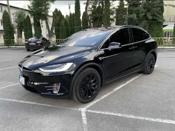 Авто Tesla Model X 2020 № 8072440