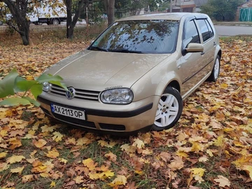 Авто Volkswagen Golf 2001 № 8072625