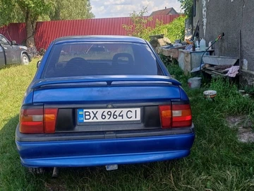 Авто Opel Vectra 1993 № 8072837