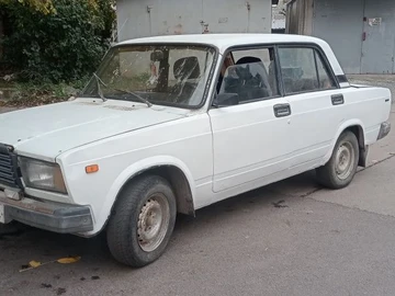 Авто ВАЗ 2107 1999 № 8072870