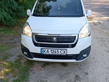 Авто Peugeot Partner 2015 № 8072873