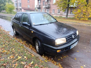 Авто Volkswagen Vento 1994 № 8073023