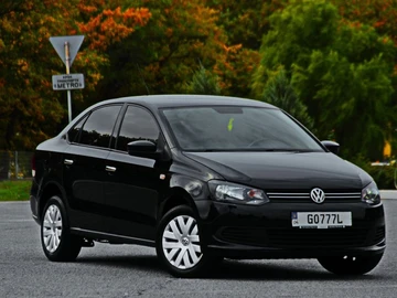 Авто Volkswagen Polo 2012 № 8073770