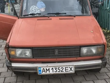 Авто ВАЗ 2105 1982 № 8074022