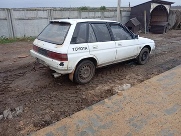 Авто Toyota Avensis Verso 1988 № 8074023