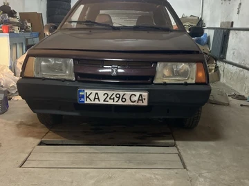Авто ВАЗ 2109 1992 № 8074024