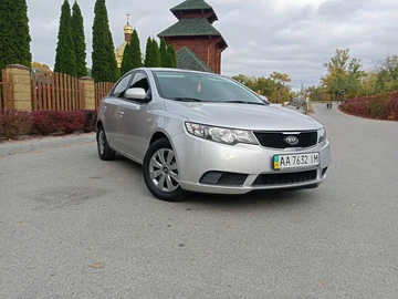 Авто KIA Cerato Forte  2009 № 8074134