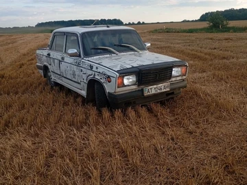 Авто ВАЗ 2107 1984 № 8074178