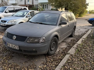 Авто Volkswagen Passat Variant 2000 № 8074369