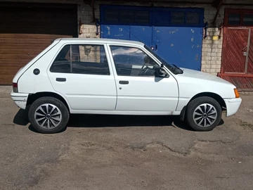 Авто Peugeot 205 1985 № 8074578