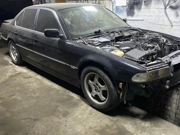 Авто BMW 7 Серия 1994 № 8074593