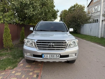 Авто Toyota Land Cruiser 200 2011 № 8074801