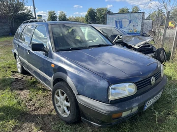Авто Volkswagen Golf 1997 № 8074875