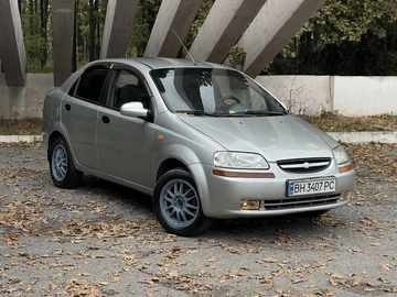 Авто Chevrolet Aveo 2005 № 8075017