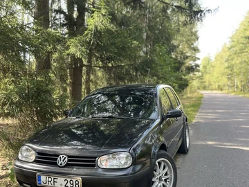 Авто Volkswagen Golf 1998 № 8075086