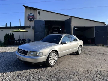 Авто Audi A8 1999 № 8075214