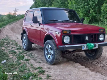 Авто ВАЗ 2121 1988 № 8075266