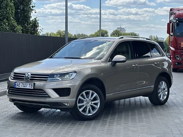 Авто Volkswagen Touareg 2016 № 8075444