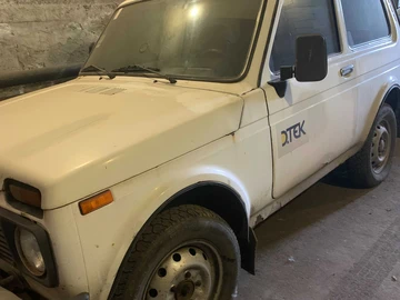 Авто ВАЗ 21213 2003 № 8075555