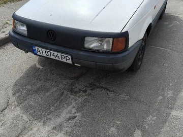 Авто Volkswagen Passat Sedan 1991 № 8075804