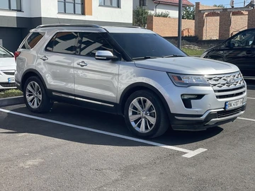Авто Ford Explorer 2019 № 8075840