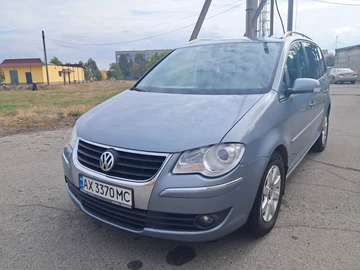 Авто Volkswagen Touran 2007 № 8076029