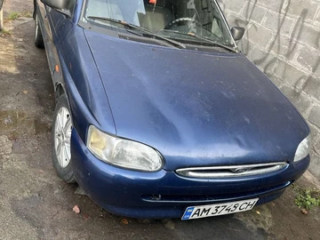 Авто Ford Escort 1995 № 8076031