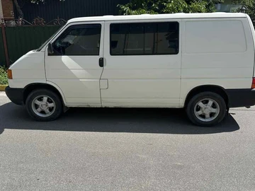 Авто Volkswagen Transporter 2003 № 8076113