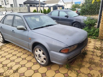 Авто Mitsubishi Sigma 2000 № 8076178