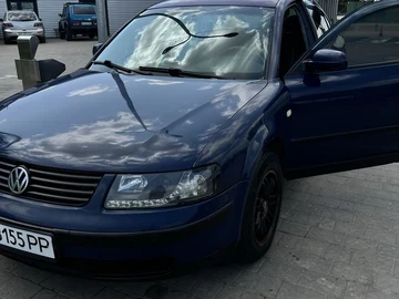 Авто Volkswagen Passat Sedan 1998 № 8076197