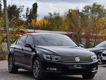 Авто Volkswagen Passat Sedan 2018 № 8076341