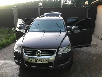 Авто Volkswagen Touareg 2008 № 8076347