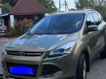 Авто Ford Kuga 2013 № 8076404