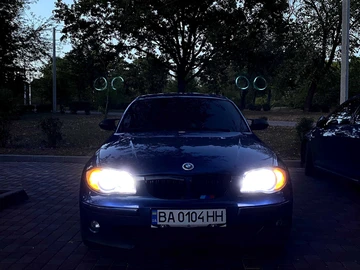 Авто BMW 1 Серия 2004 № 8076426